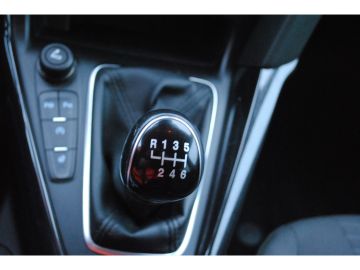 Fahrzeugabbildung Ford Focus 1.5 TITANIUM+AHK+WINTER-PAKET+KEYFREE+NAVI