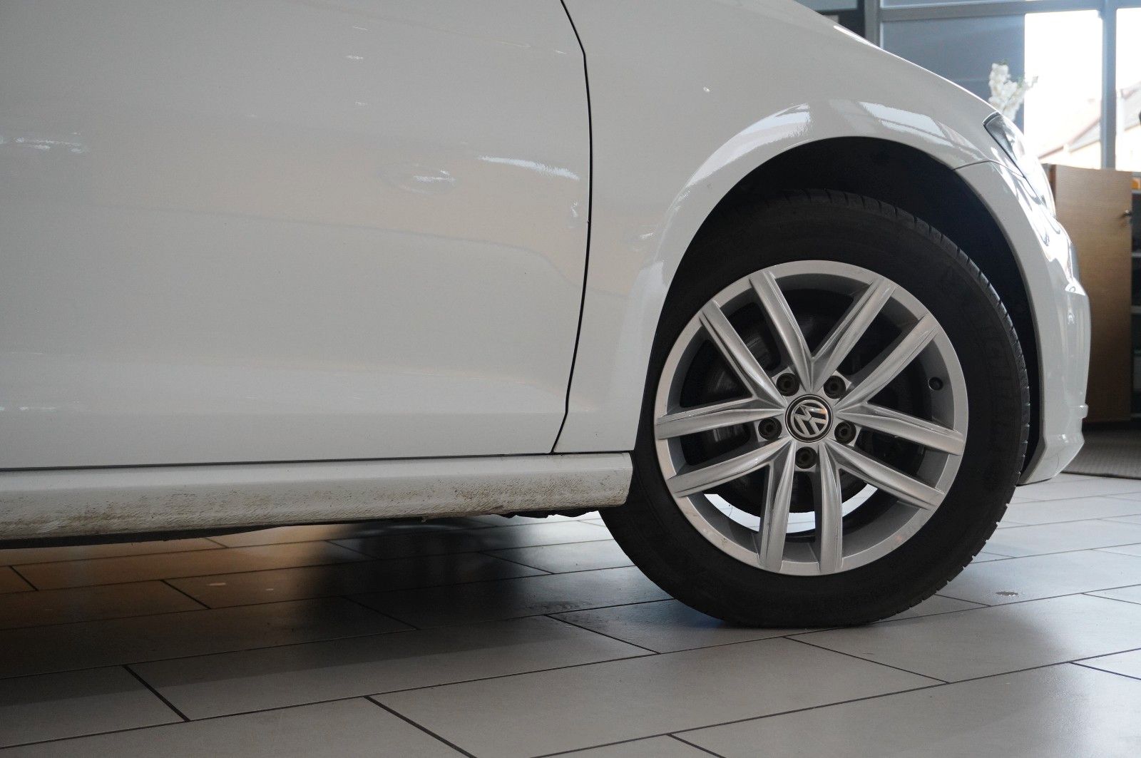 Fahrzeugabbildung Volkswagen Golf VII Variant 1.6 TDI NAVI/LED/SH/ACC/PDC/AHK