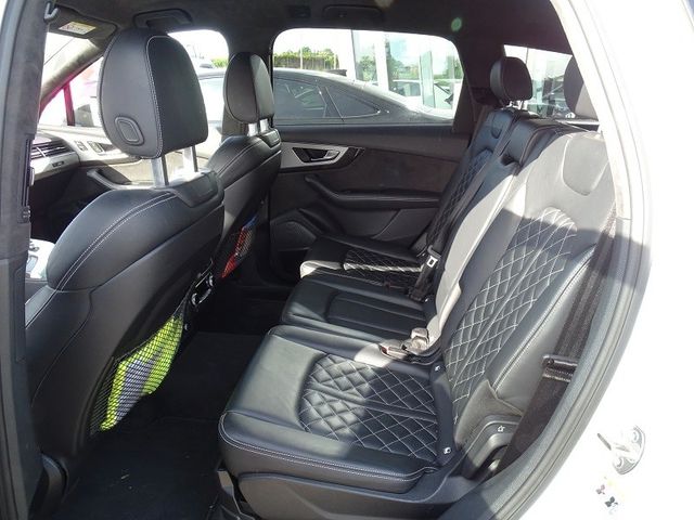 SQ7 4.0 TDI quattro / B & O Advanced