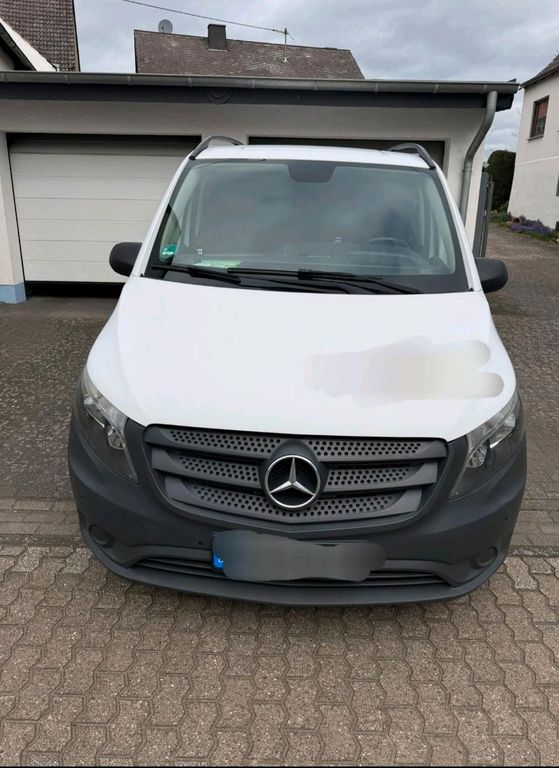Image of Mercedes-Benz Vito