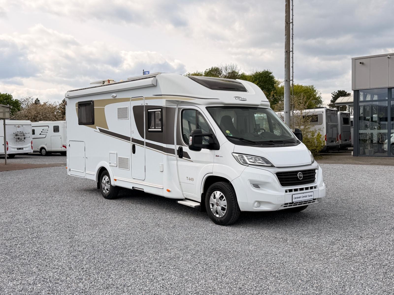 Carado T 449 *Queensbett-Sat.TV-Solar-1.Hand*