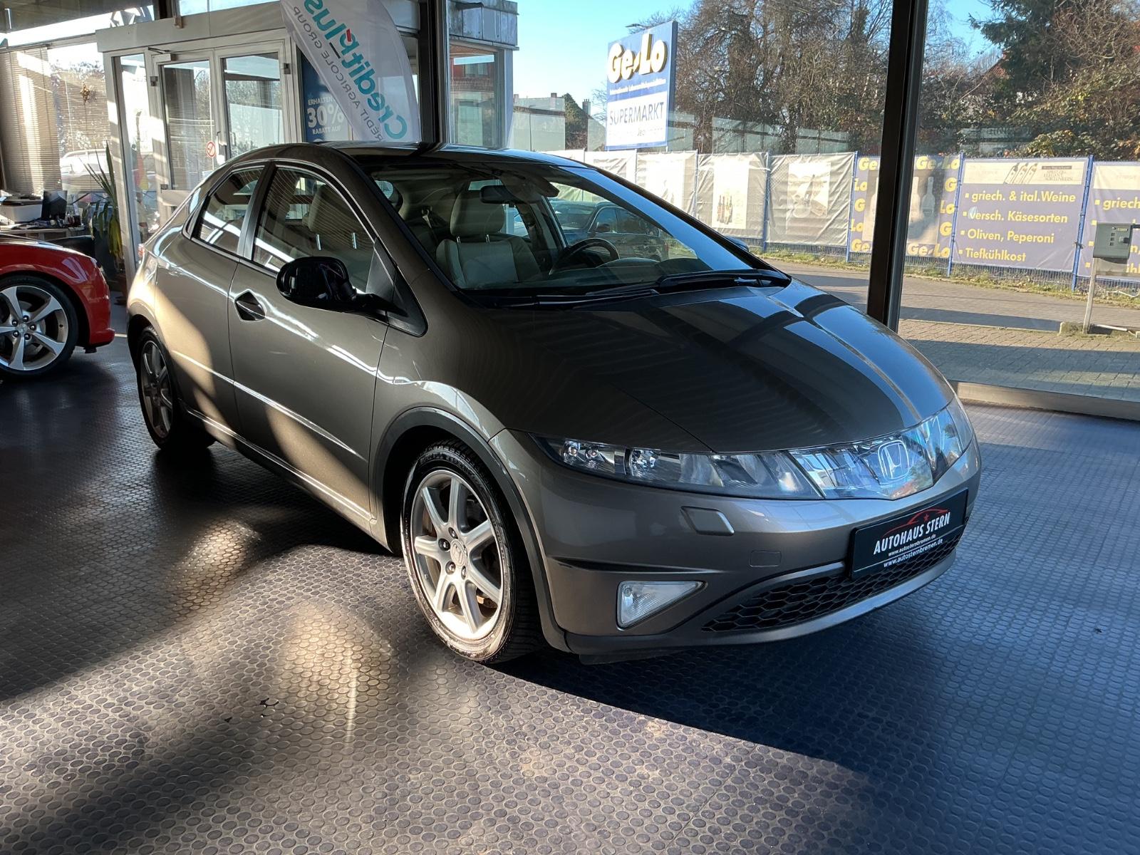 Honda Civic Lim. 5-trg. 1.8 Executive * Vollleder*Pano