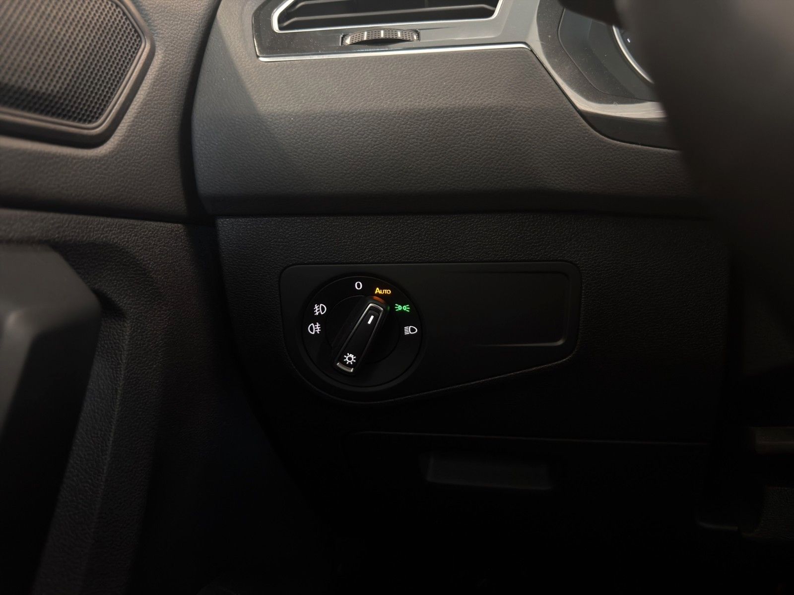 Volkswagen Tiguan Comfortline SHZ KLIMA SPUR.A AHK CAM foto 23