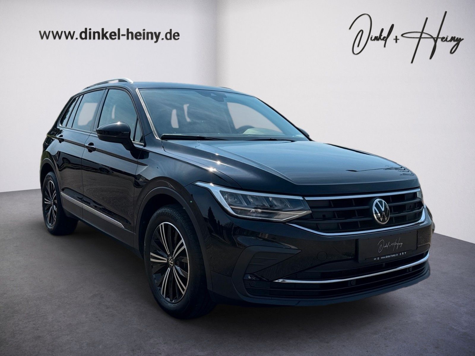 Fahrzeugabbildung Volkswagen Tiguan Life ACTIVE 1.5 TSI