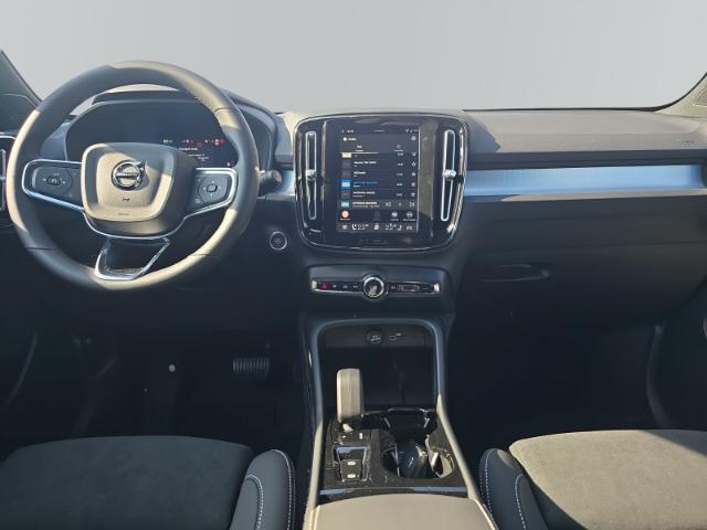 Volvo XC40 B3 Mild-Hybrid Ultra Black Edition 360° Kam