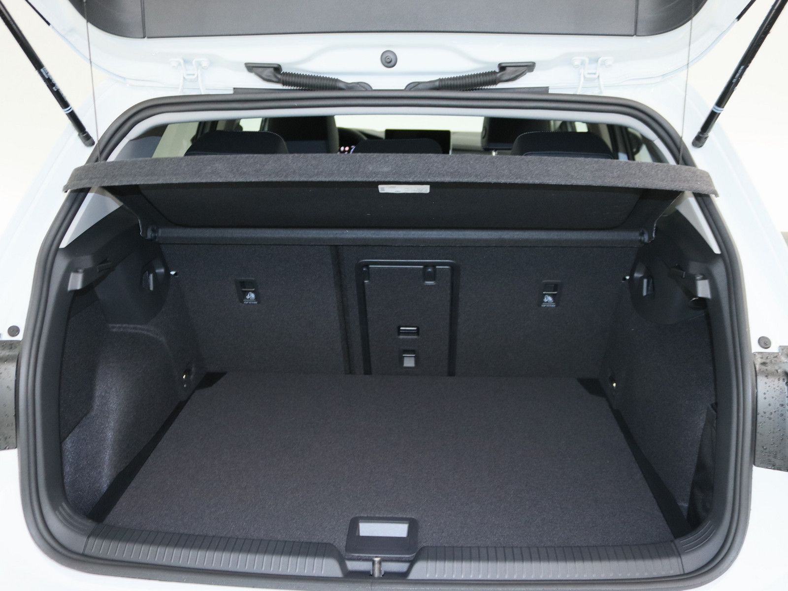 Volkswagen Golf VIII 1.5 eTSI Energy ACC NAVI KAMERA SHZ foto 19