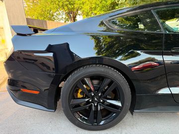 Ford Mustang - 5
