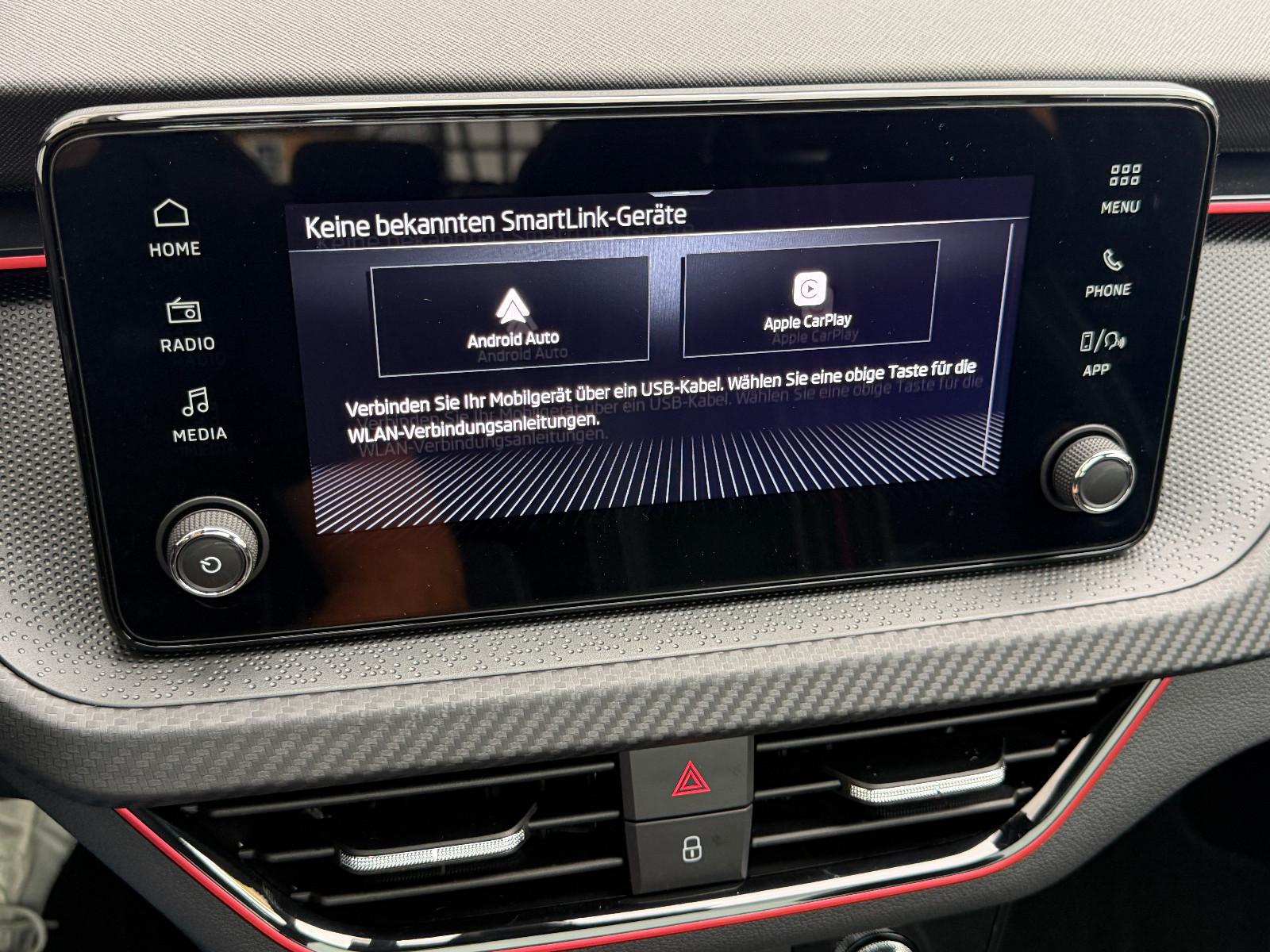 Skoda Kamiq 1.0 TSI DSG Monte Carlo (Pano,AHK,5/100)