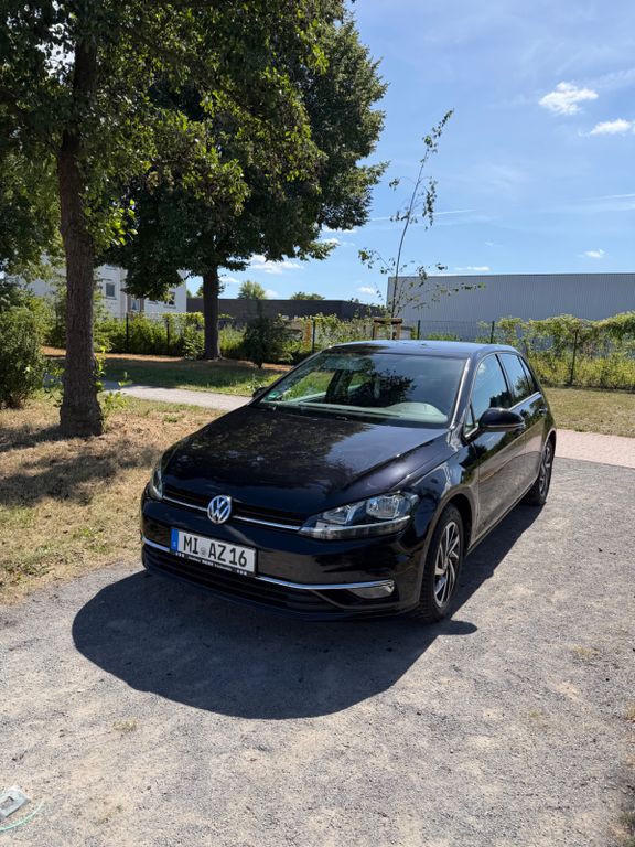 Image of Volkswagen Golf
