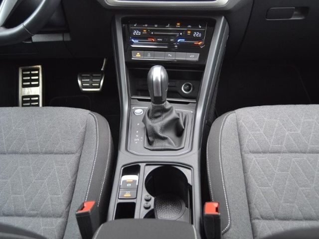 Touran 1.5 TSI DSG Move 7-SITZER/IQ.DRIVE-PAKET/