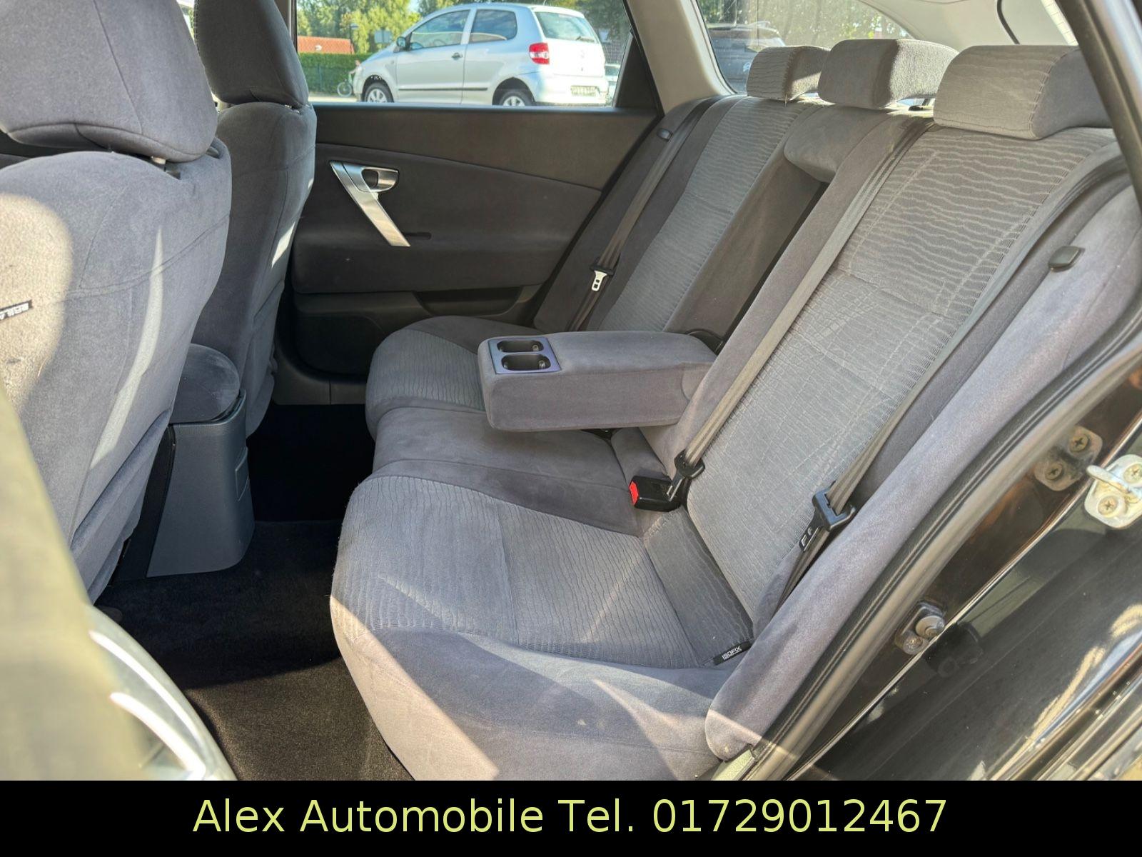 Nissan Primera 2005 — photo 8