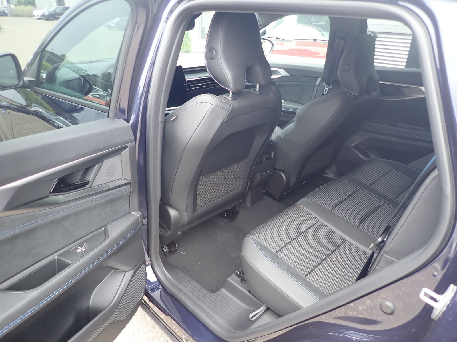 Fahrzeugabbildung Renault Espace 6 Esprit Alpine Full Hybrid E-Tech 200 5-