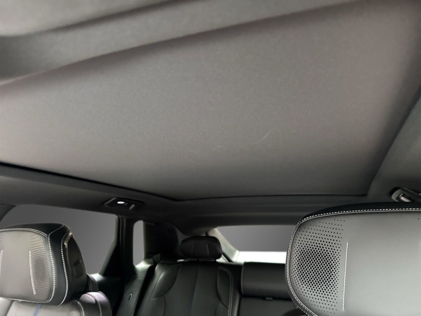 Fahrzeugabbildung Cadillac LYRIQ Sport AWD - Vollausstattung