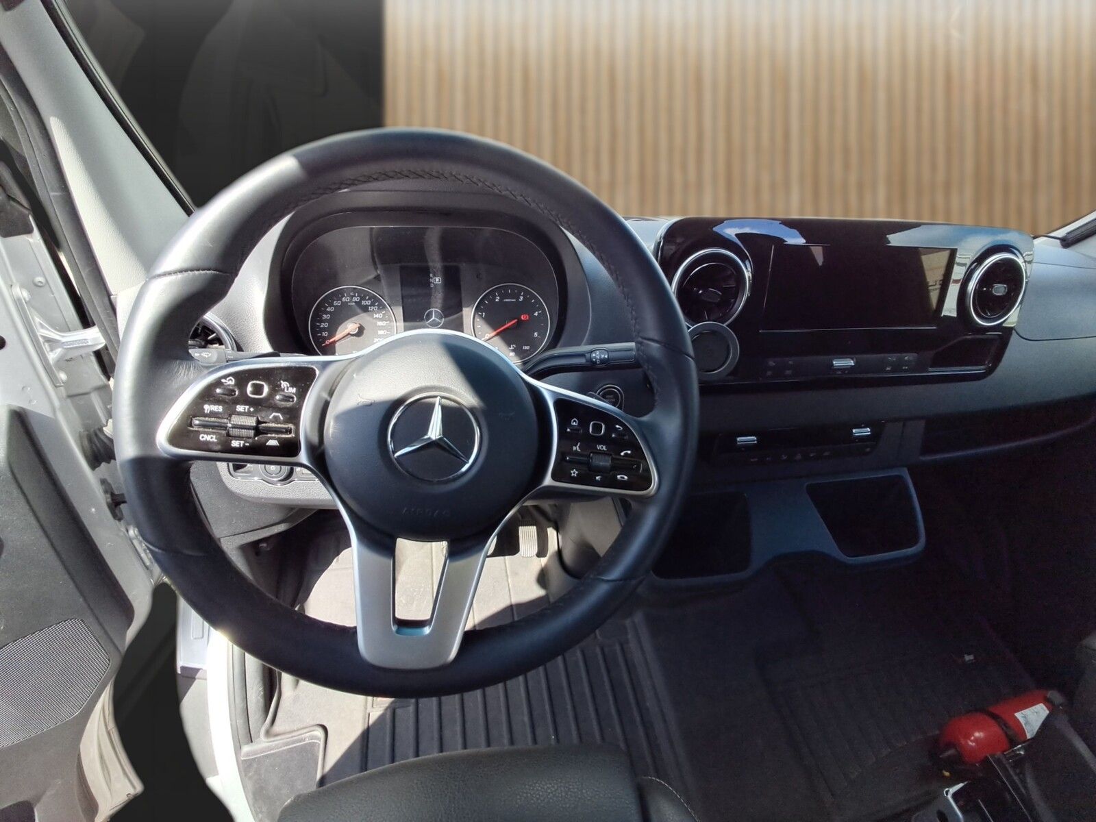 Fahrzeugabbildung HYMER / ERIBA / HYMERCAR Grand Canyon S CrossOver Mercedes 4x4 AHK,Luftfe