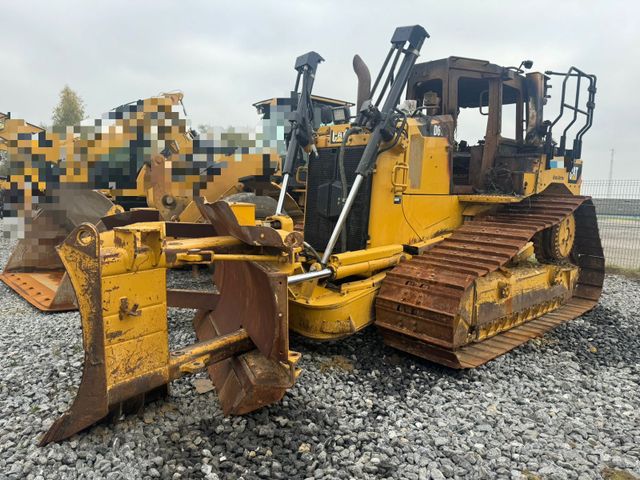 CAT D6T LGP *Bj2018/9000h/Ripper/Brandschaden*