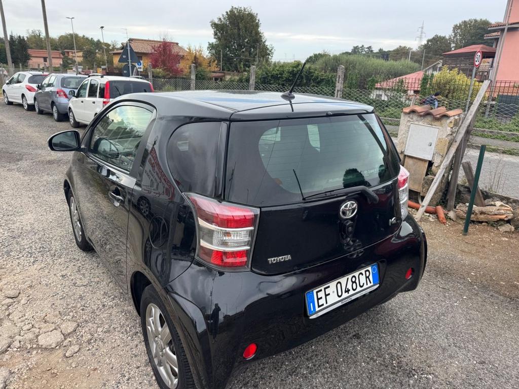 Toyota IQ