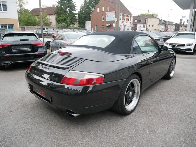996