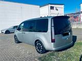 Hyundai STARIA 2.2 CRDi Signature Automatik 2WD Sign... - Hyundai STARIA von privat