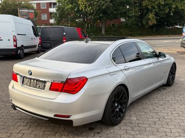 BMW 730 - 5