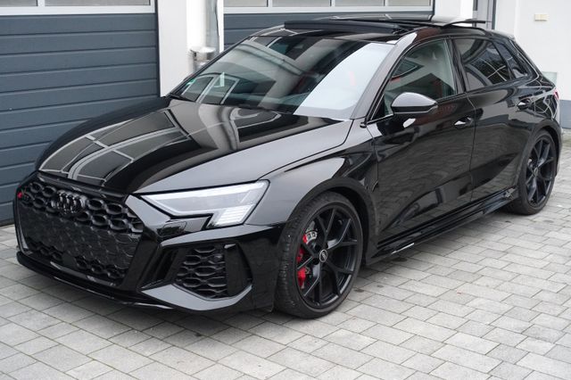 Audi RS3 Sportback Pano/Wabe-rot/ACC/B&O/Kamera