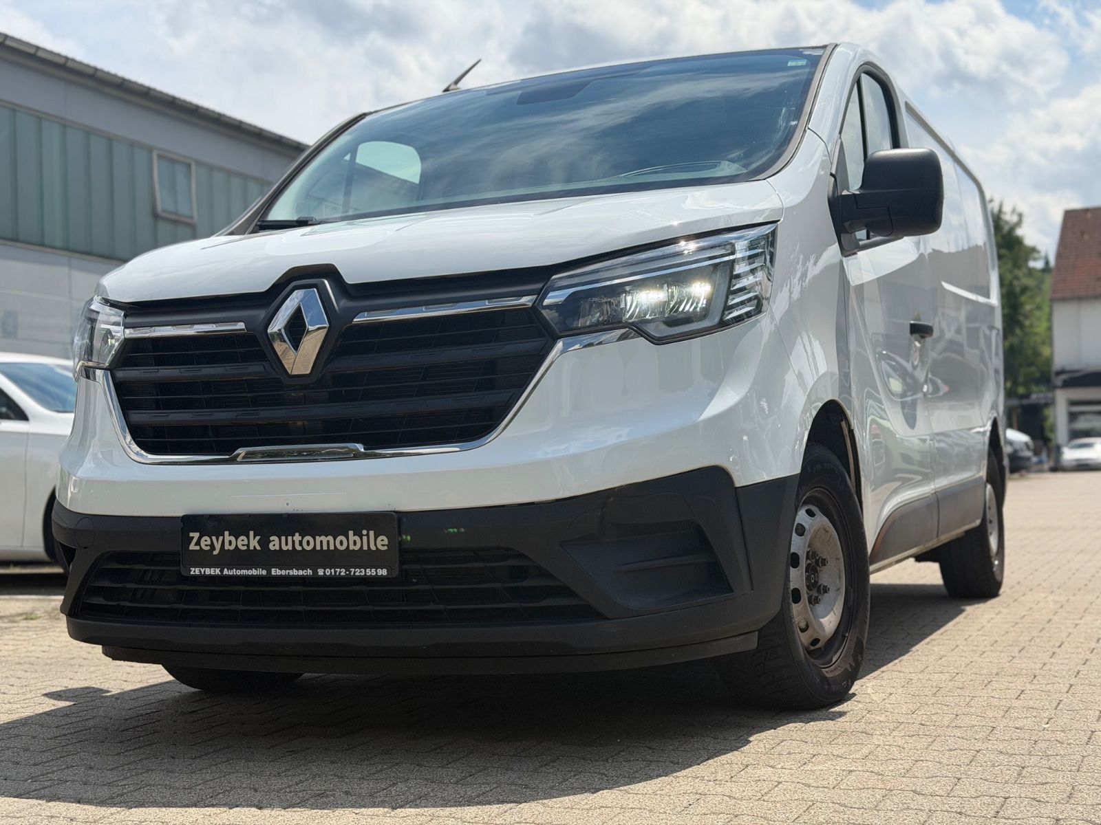 Renault Trafic - 1