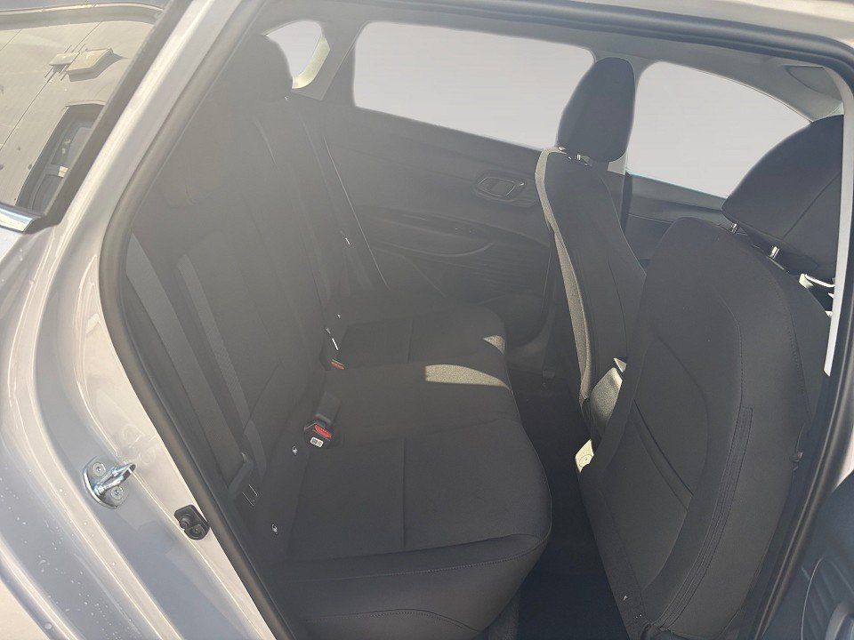 Fahrzeugabbildung Hyundai i20 1.0T 90PS DCT Prime Dachlackierung