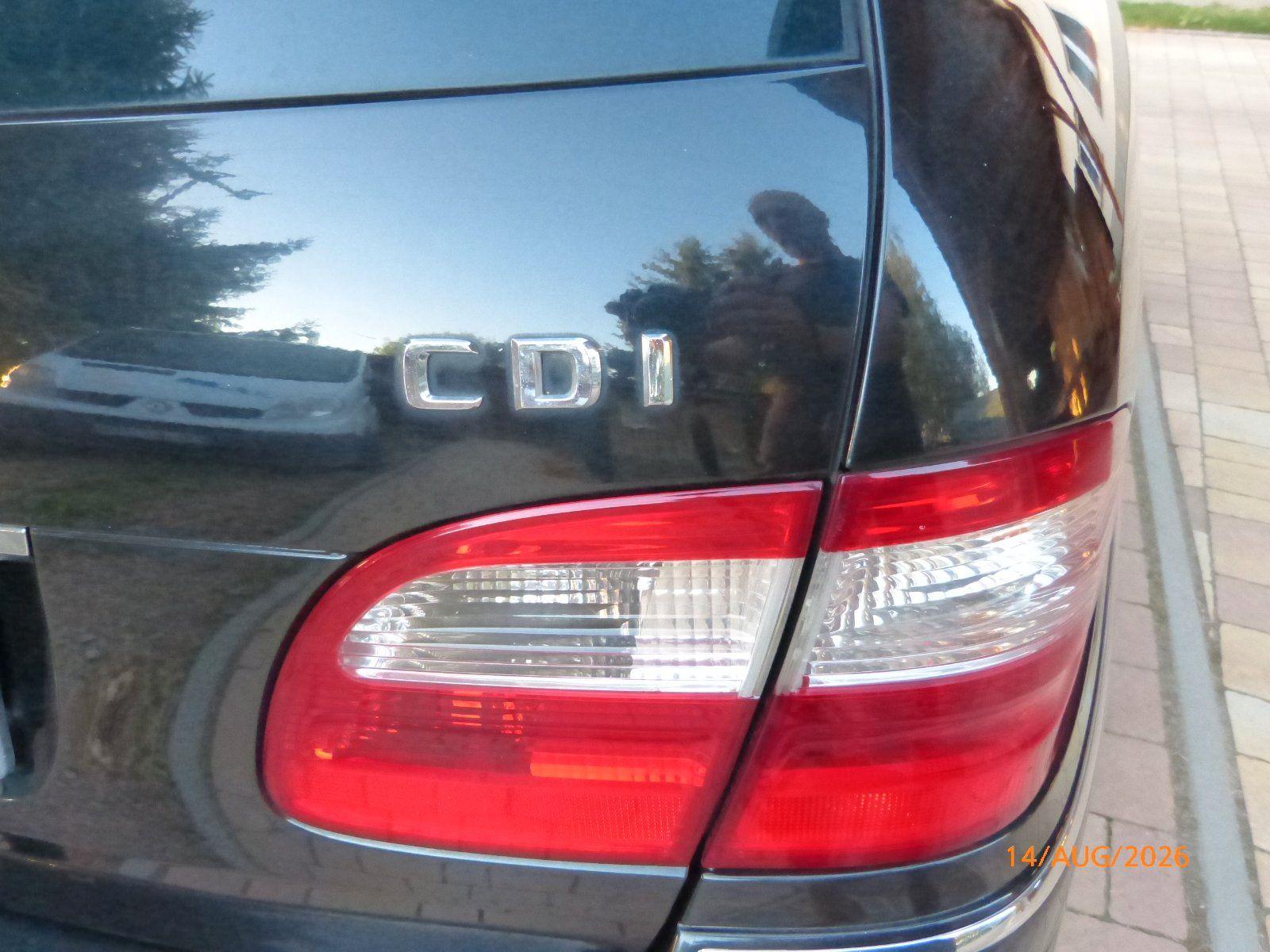 Mercedes-Benz E320 2005 — photo 5
