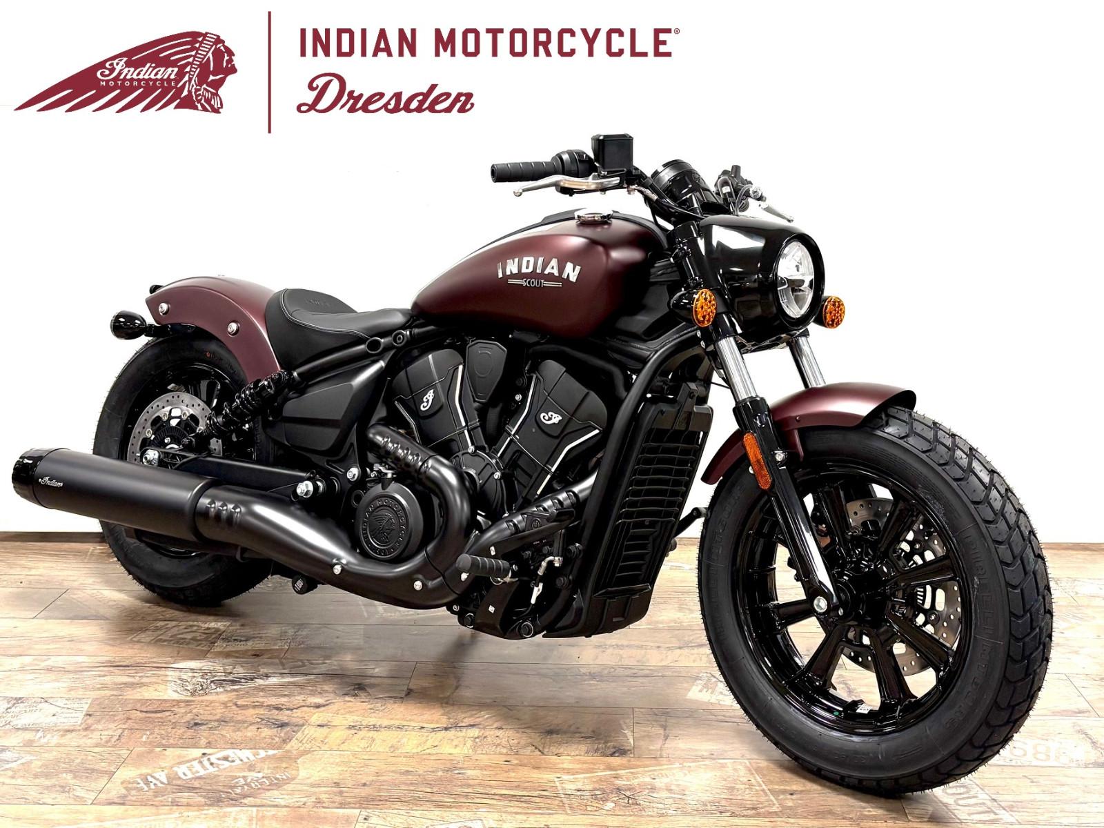 Indian Scout Bobber Maroon Metallic Smoke