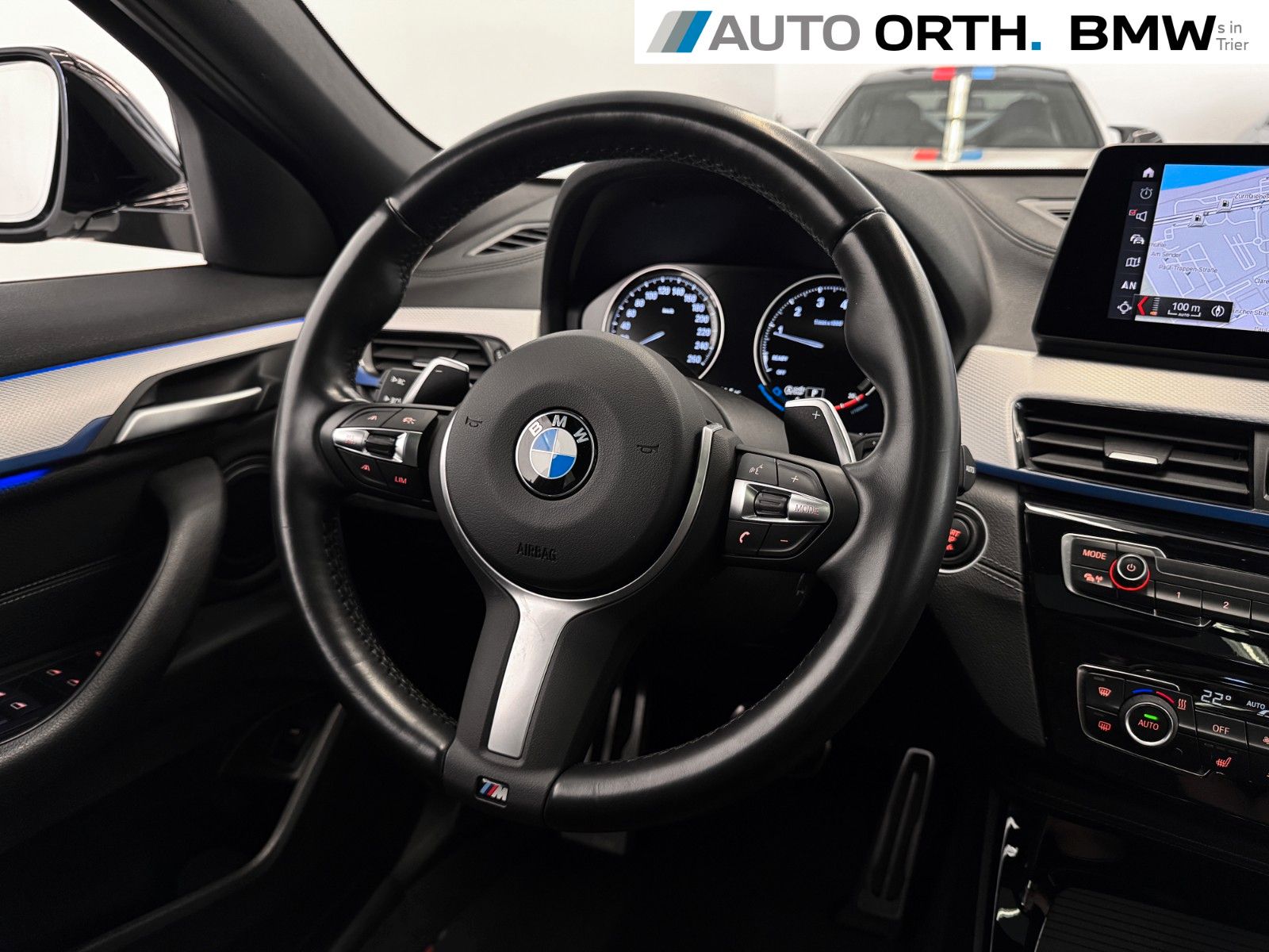BMW X2 M35i LEDER NAVI HUD ACC PANO RFK E-SITZE 20 foto 25