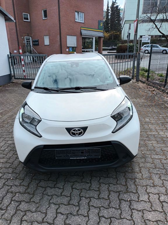 Image of Toyota Aygo (X)