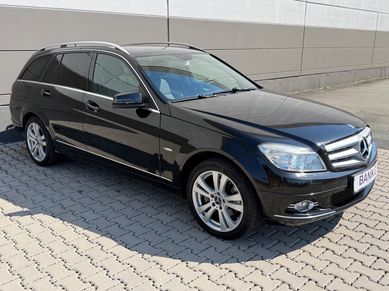 Mercedes-Benz C 250 CGI BlueEfficiency Aut.*Navi*PDC*AHK