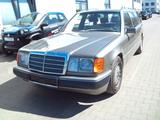Mercedes-Benz 300 TE W 124 Autom. -Sportline - Klima -  - 1.Hd - Mercedes-Benz 300 mit Benzin-Antrieb: Kombi, Te