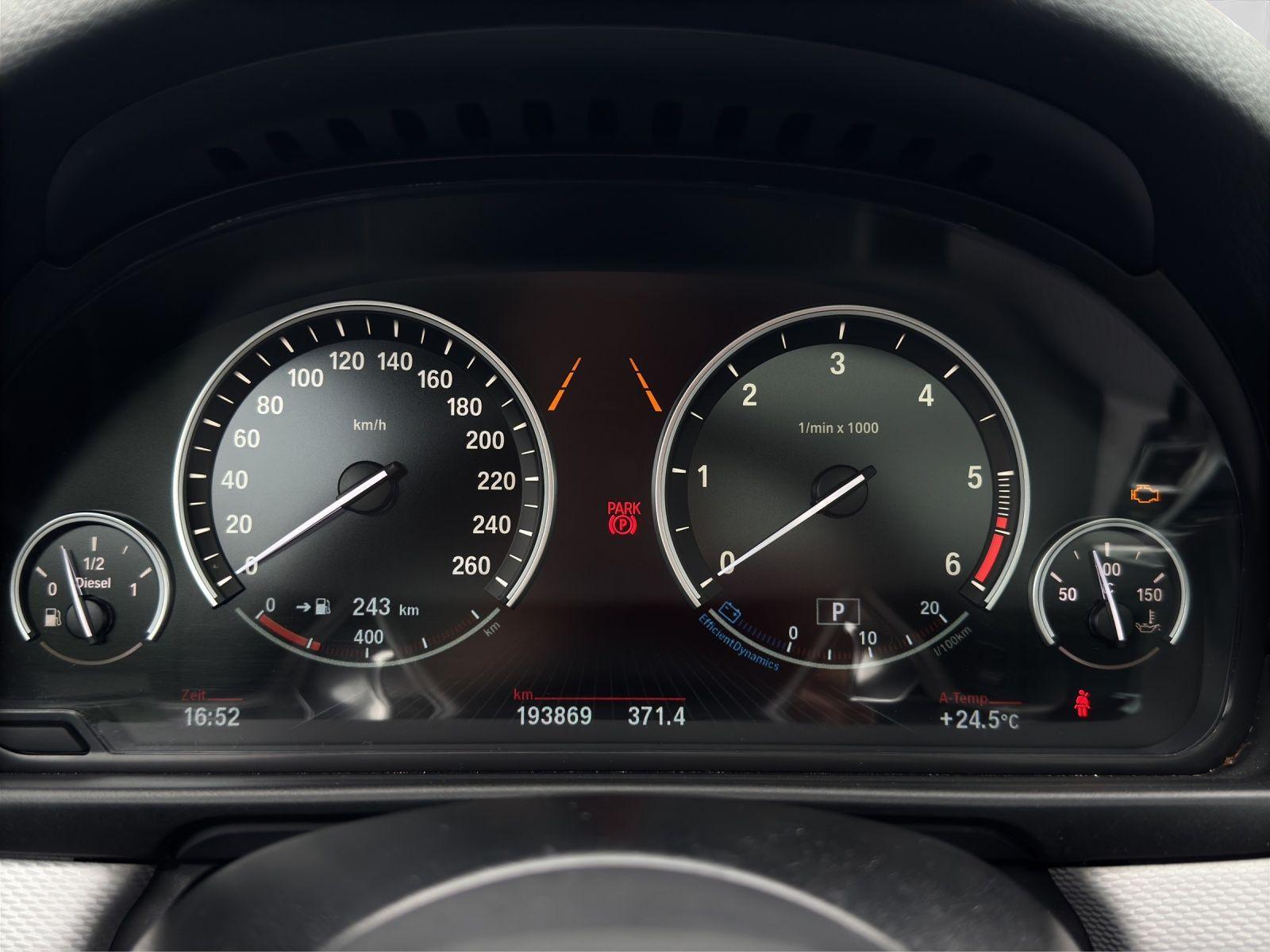 BMW 530 xD Touring M SPORTPAKET AHK PANO LEDER