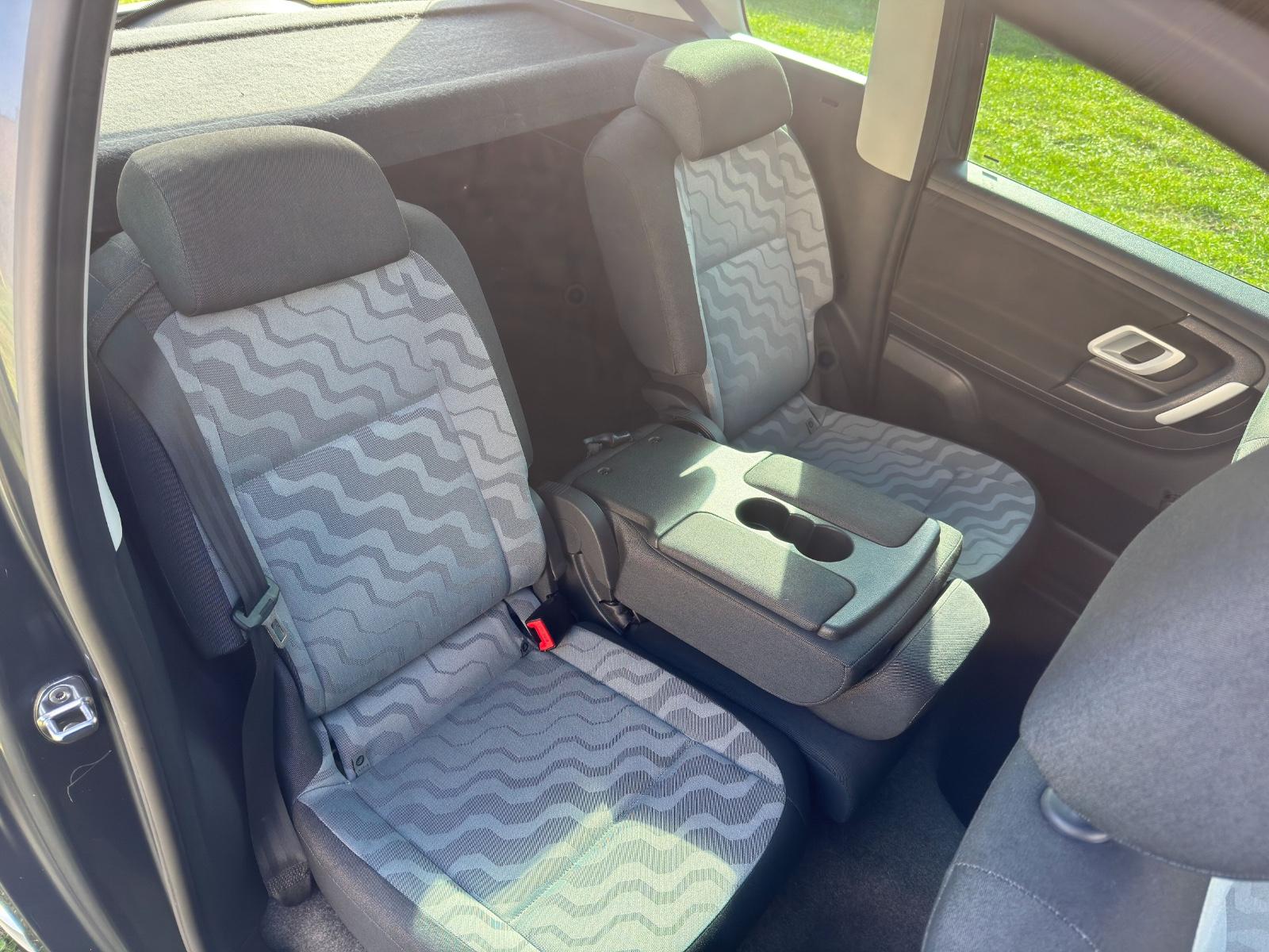 Skoda Roomster 2009 — photo 12