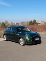 MINI Mini Cooper SD  British Racing Green  8G - MINI Cooper SD aus 2018