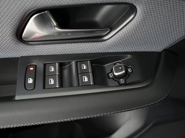 Grandland B GS HYBRID eDCT+NAVI+ACC+KEYLESS+MATR