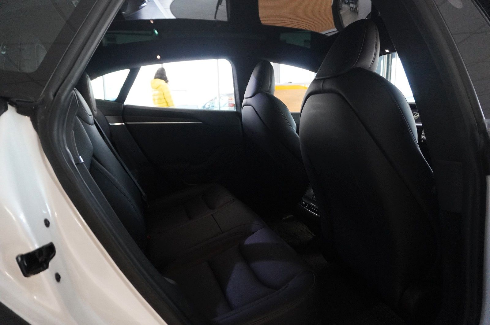 Fahrzeugabbildung Tesla Model S DUAL-MOTOR LONGRANGE NAVI/AMD/YOKE/LEDER