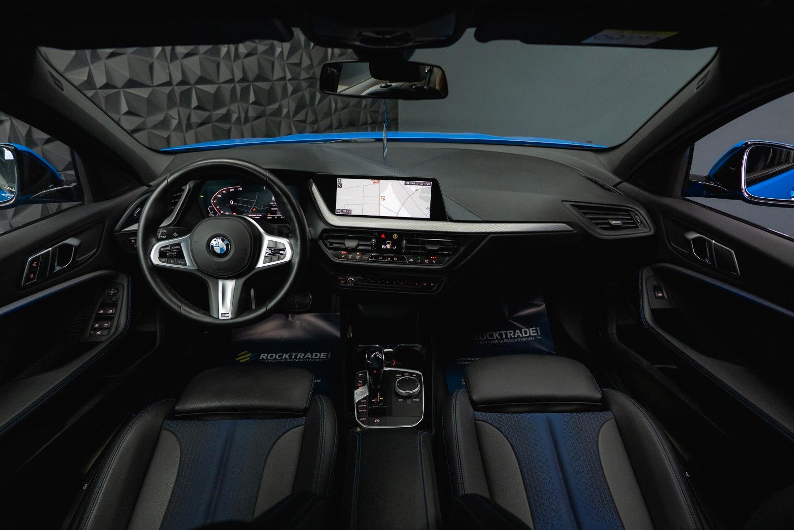 Fahrzeugabbildung BMW 118i M Sport Twin-Turbo Shadow Line *LED*DAB*