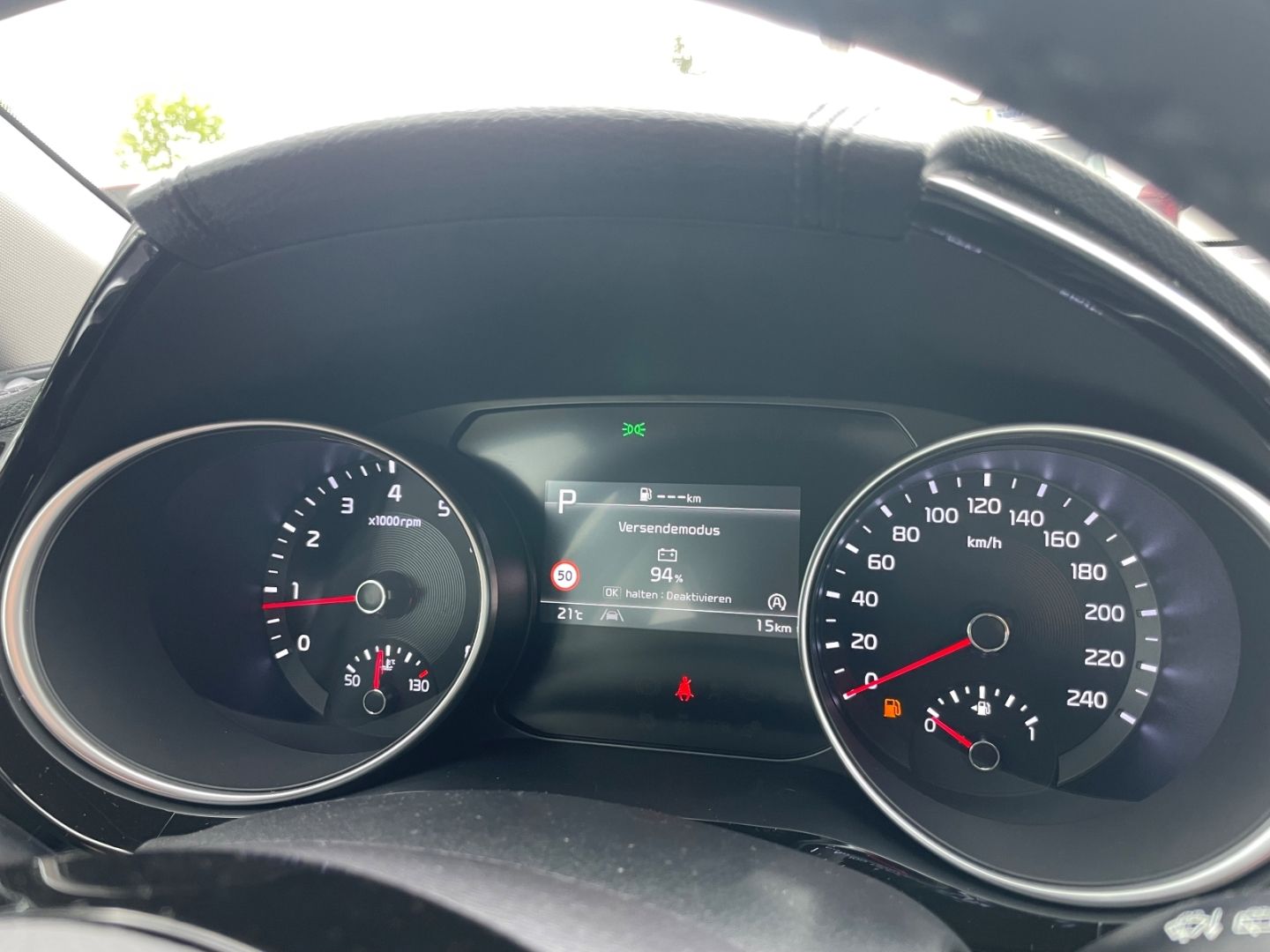 Fahrzeugabbildung Kia Ceed_sw Spirit TotWinkAss Kamera SHZ vo/hi LED