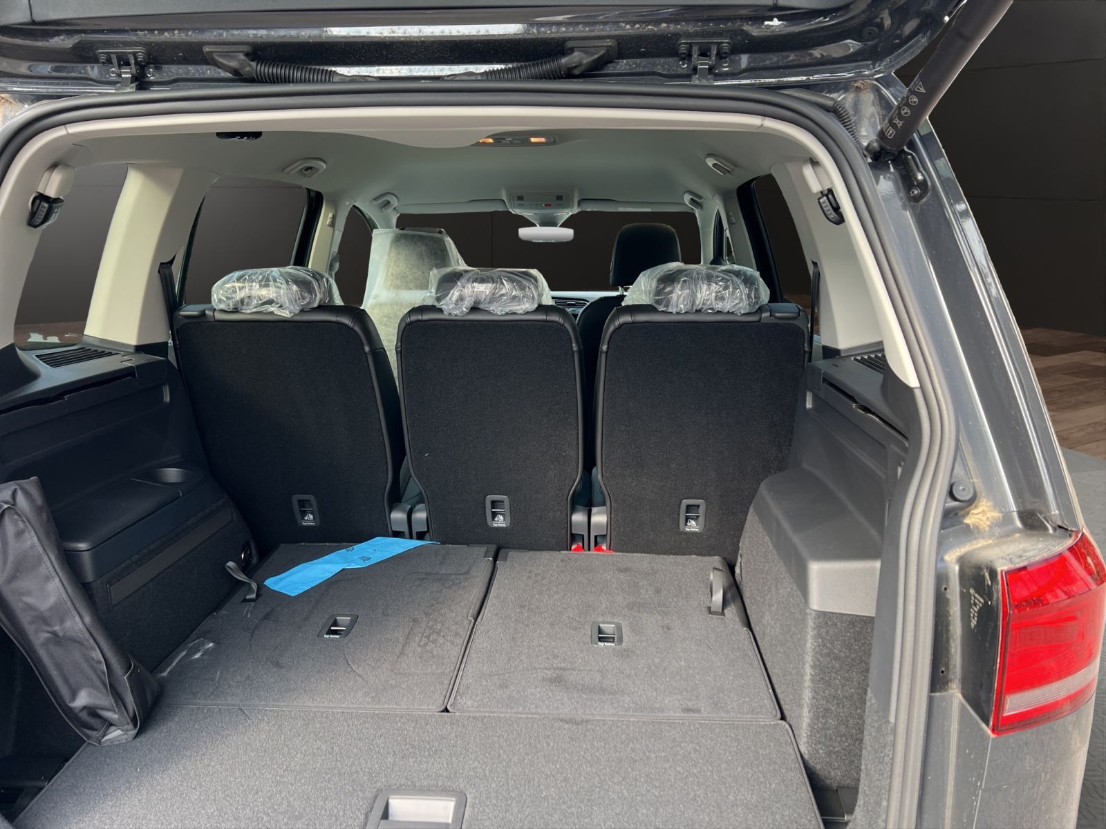 Volkswagen Touran - Bild 8