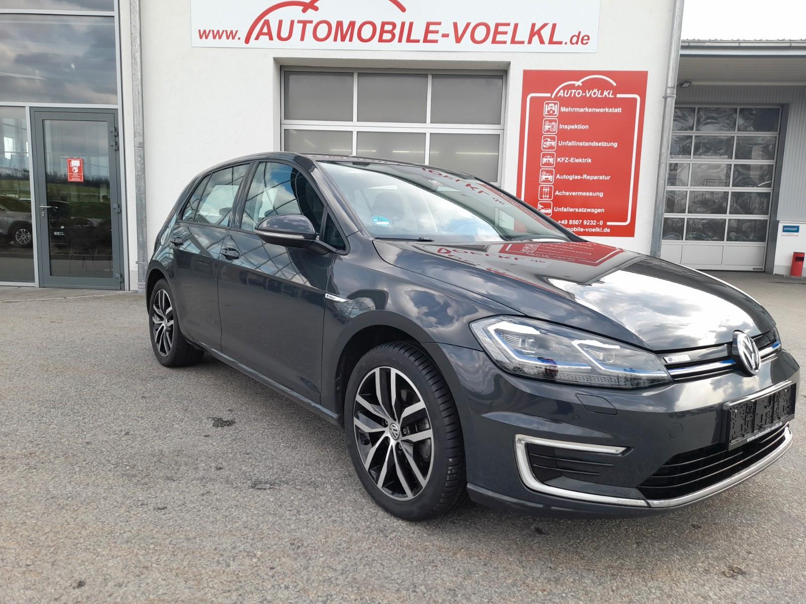 Volkswagen Golf VII Lim. e-Golf LED/NAVI/SHZG/KLIMAAUT