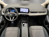 BMW 220 Active Tourer - Vorschau Bild 12