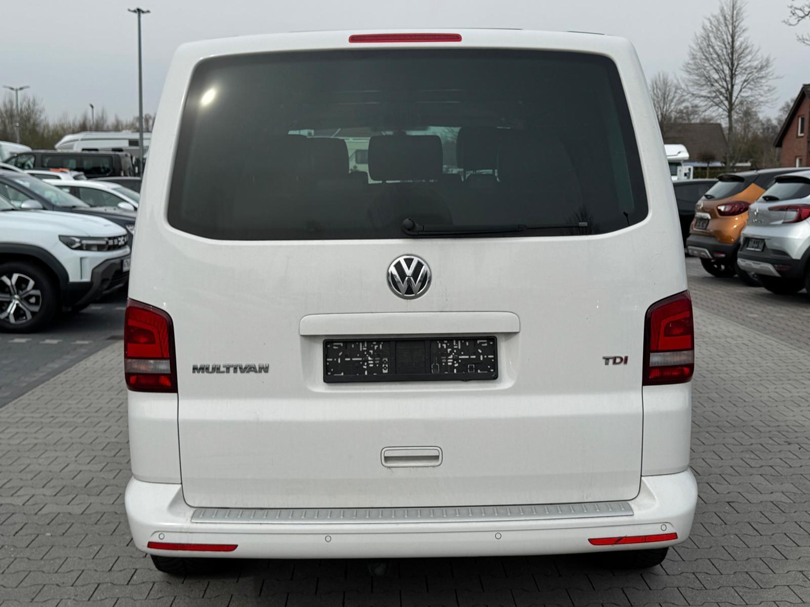Volkswagen T5 Multivan Edition 25 2.0 TDI 179 ch BVA / 7 places / Alcantara / Toit panoramique / Chauffage auxiliaire