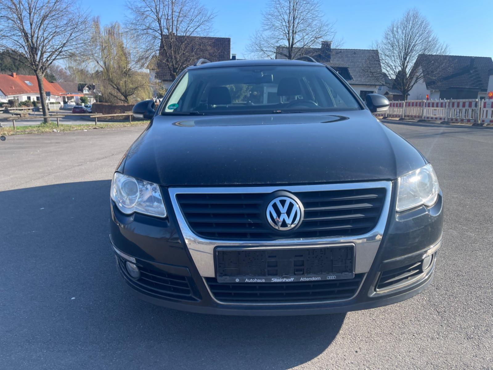 Volkswagen Passat Variant Sportline Alufelgen AHK