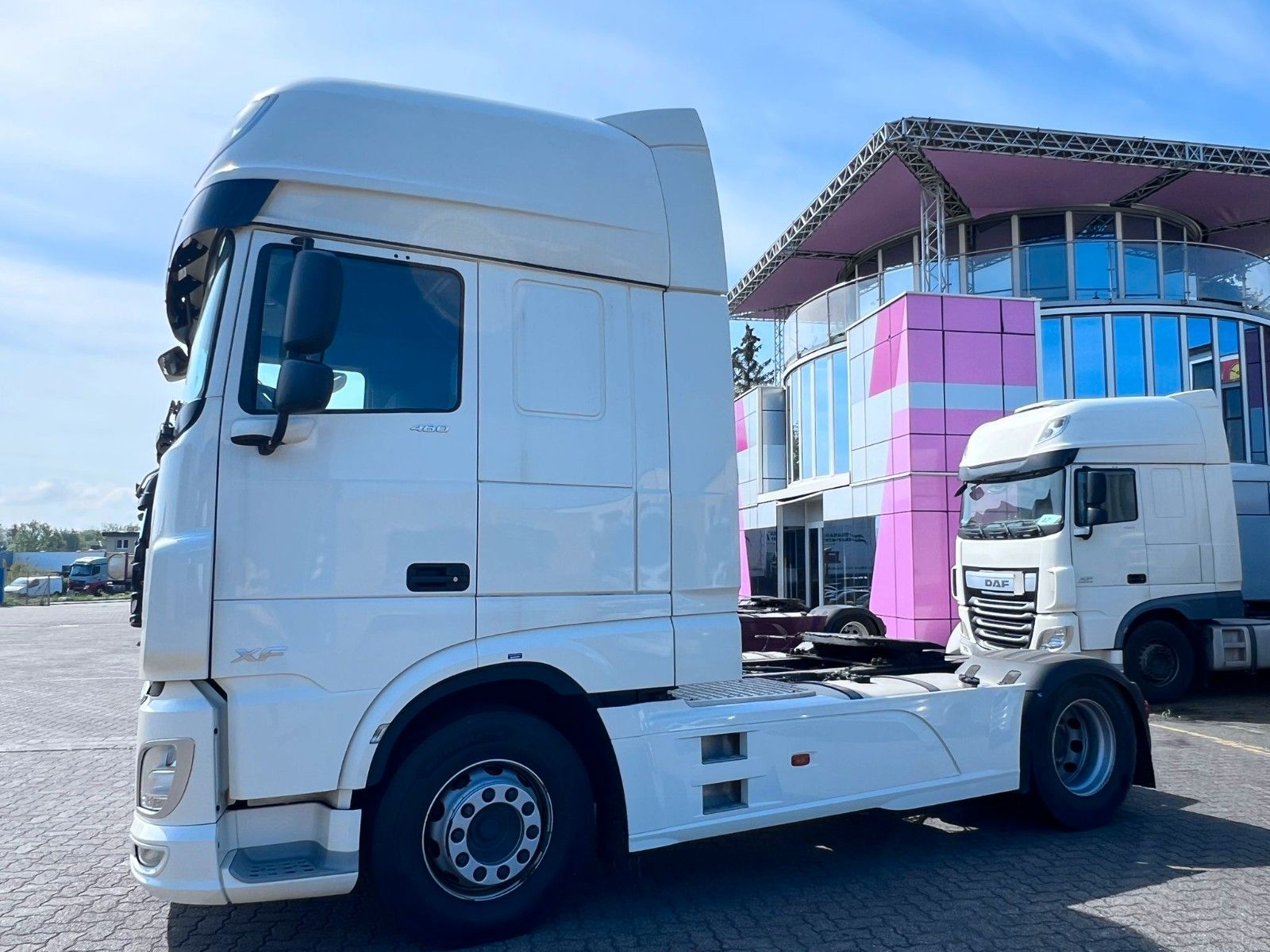 Fahrzeugabbildung DAF DAF 2 Stück SSC XF 480 FT, Intarder
