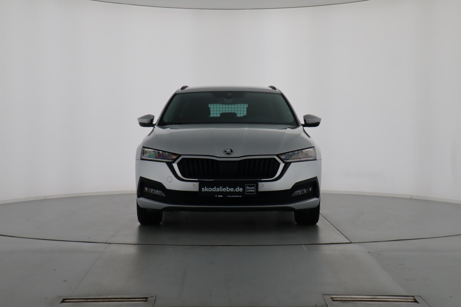 Skoda OCTAVIA COMBI AMBITION 2.0TDI 1.HAND+VOLL-LEDuvm