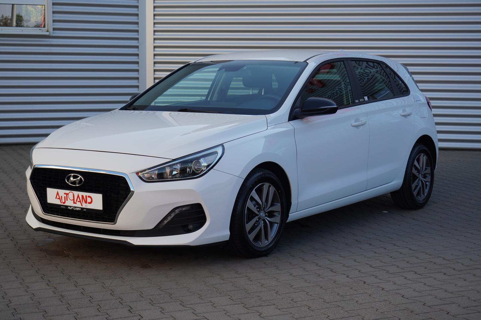 Hyundai i30 1.0 T-GDI YES! Navi Kamera Sitzheizung PDC