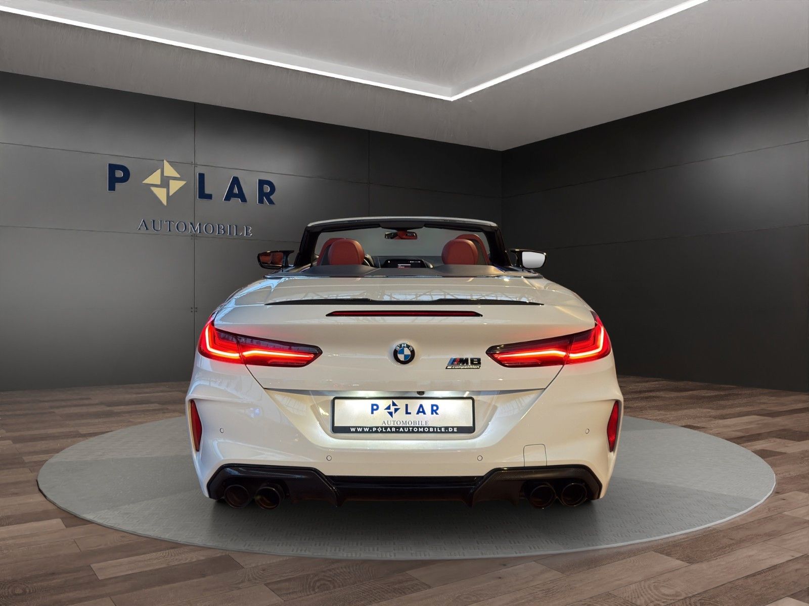 Fahrzeugabbildung BMW M8 Comp xDrive B&W/Keramik/SportAGA/Carbon/Laser