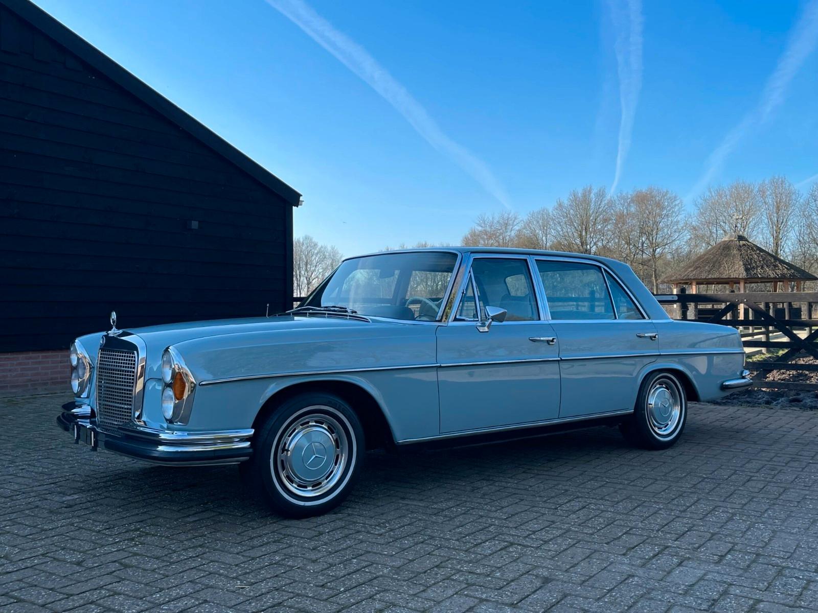 Mercedes-Benz 300 SEL 3.5 V8 CH Auto D-Zul. viele Unterlagen