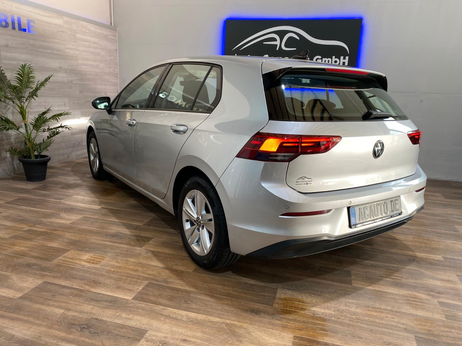 Volkswagen Golf VIII Life +LED +NAVI +SZH +AmbientBel, миниатюра 6